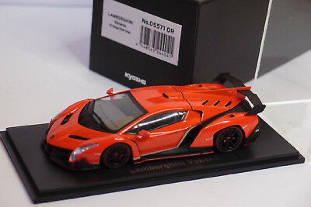 Lamborghini Veneno 2014 Oranje / Rood 1-43 Kyosho