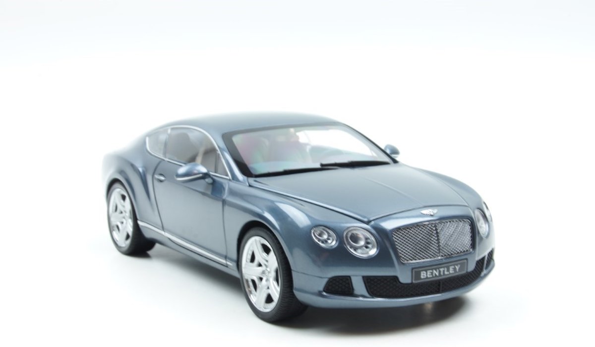 Minichamps Bentley Continental GT 2011 Thunder 1:18