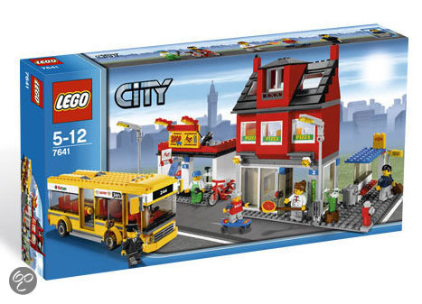 LEGO City De Straathoek - 7641