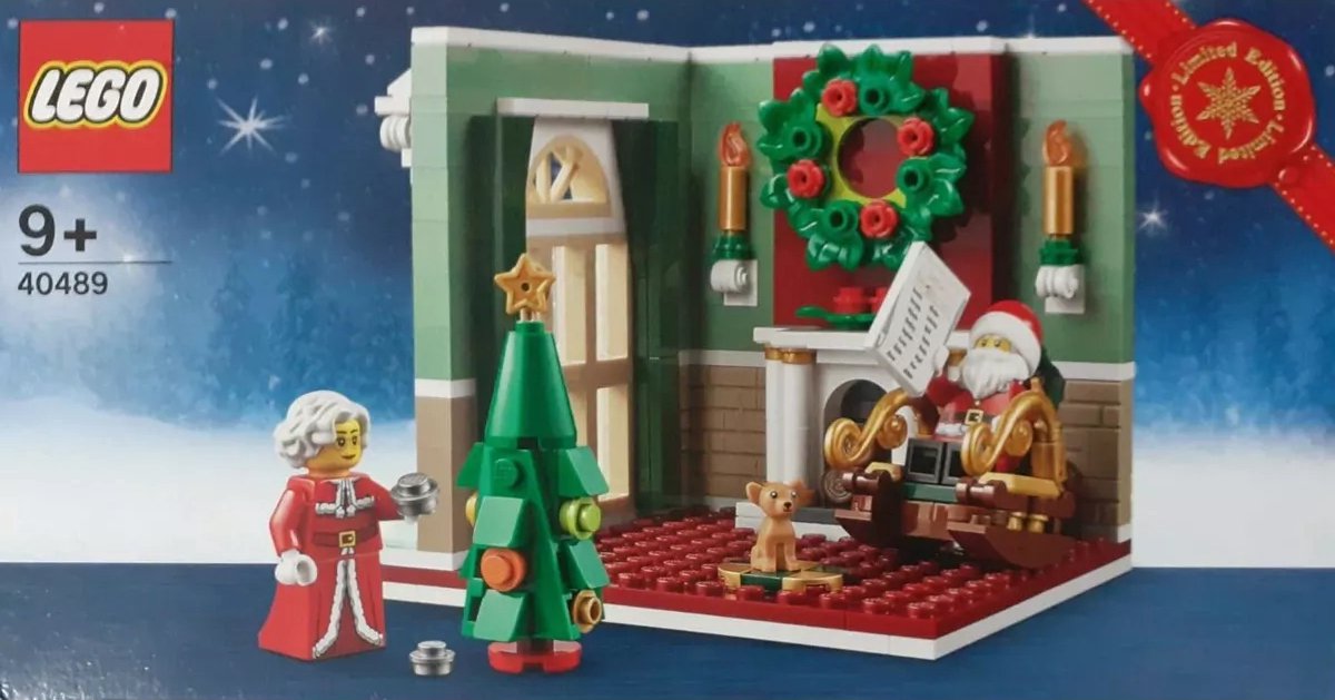 LEGO Mr. and Mrs. Claus Living Room - 40489