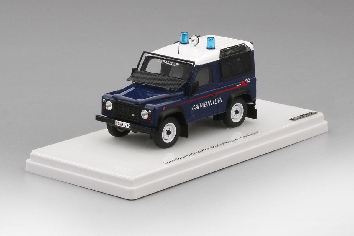 LandRover Defender 90 Station Wagon Carabinieri