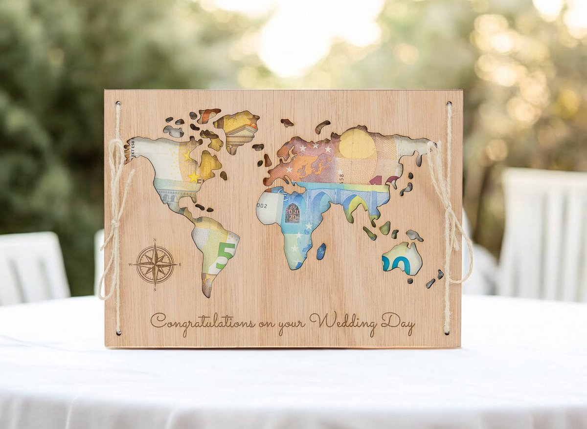 Huwelijkscadeau - Houten bord - Wereldkaart - EN - Congratulations on your Wedding - Just Married - Geldcadeau - Trouwen - Huwelijk - Hout - Origineel - Wedding - Geschenk - Love - Proficiat met jullie Huwelijk - Bruidspaar - Bruiloft - Geld