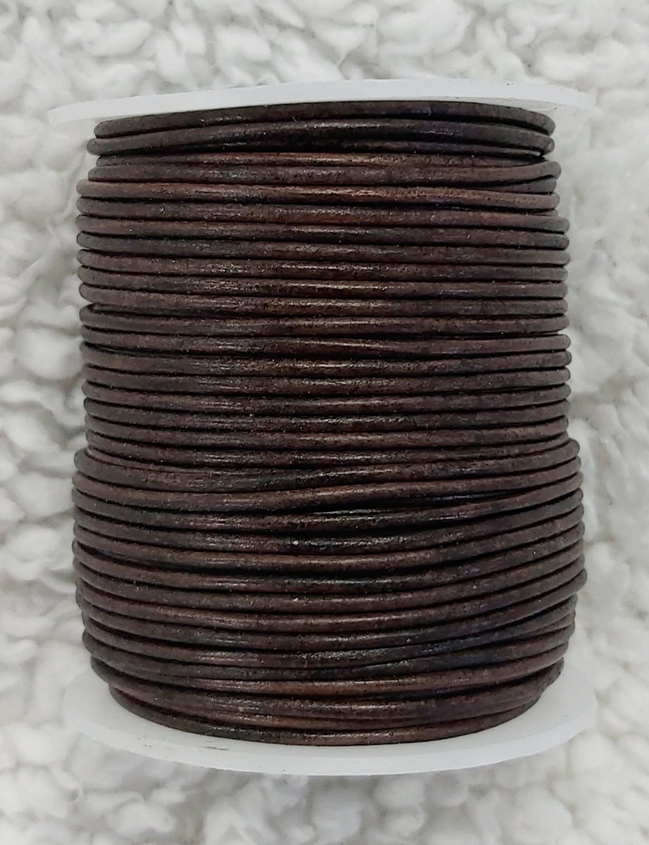 *** Leren Vintage bruin/zwart rond Koord 1.5 mm 5 meter. Echt leer - sieraden maken - leer - koord - leren armband - draad - lederen - knutselen ***