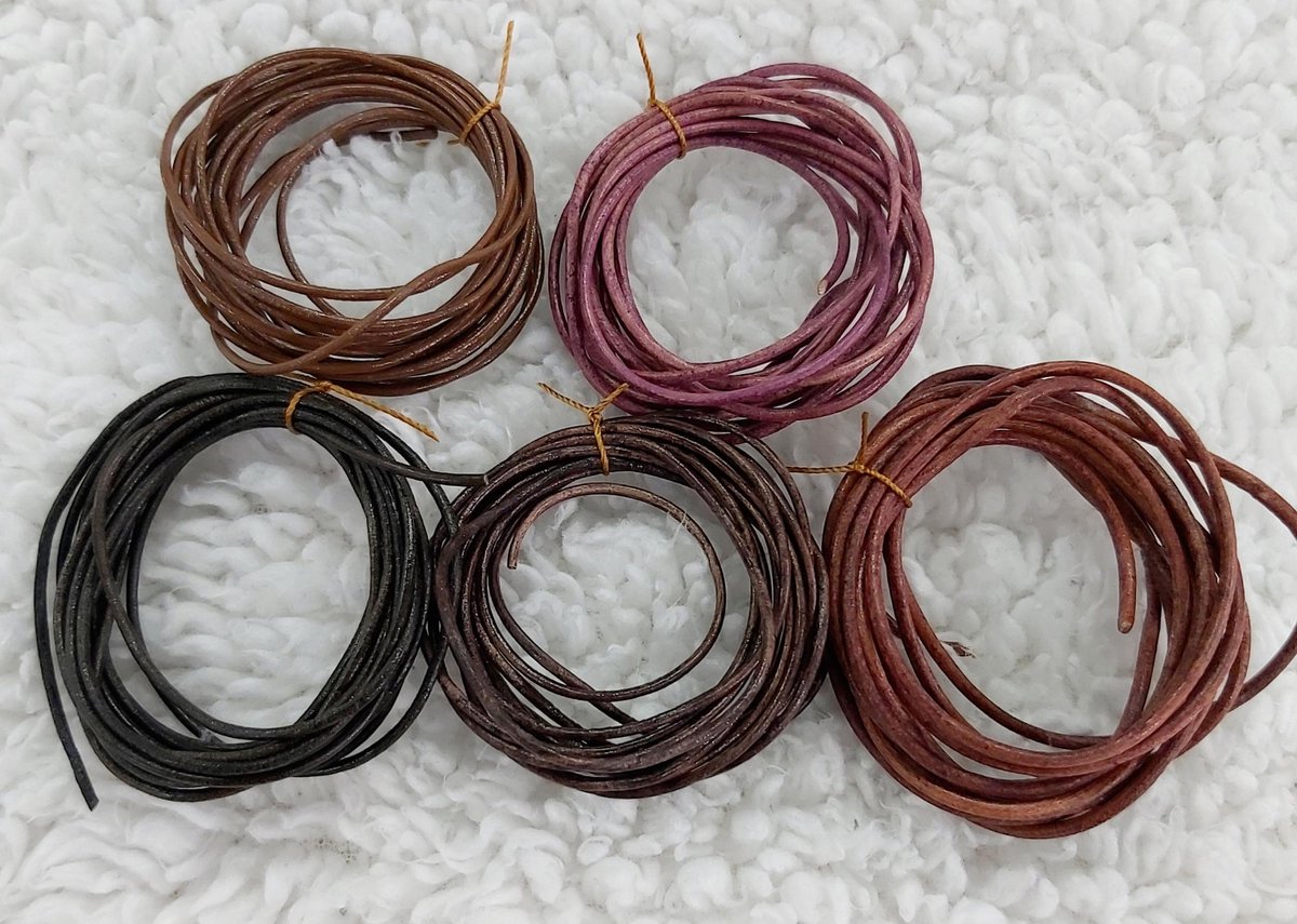 *** MIX 10 METER 5 kleuren Leren Vintage Bruin zwart rond Koord 2 mm en 1.5 mm. Echt leer - sieraden maken - leer - koord - leren armband - draad - lederen - knutselen ***