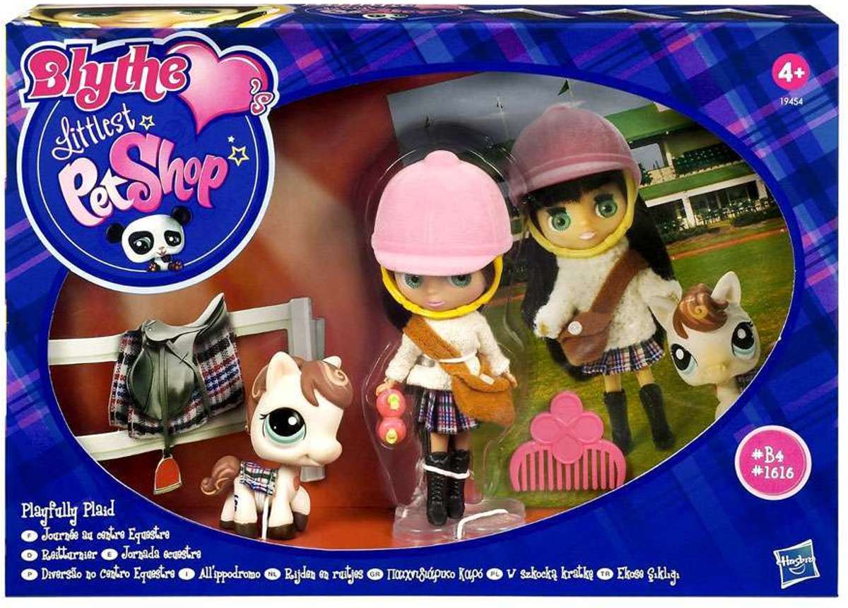 Blythes Littlest Pet Shop Playfully Plaid