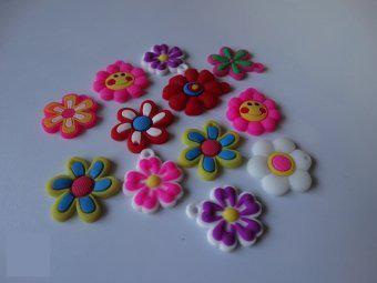 Loom   - Charms Bloemen 12 stuks