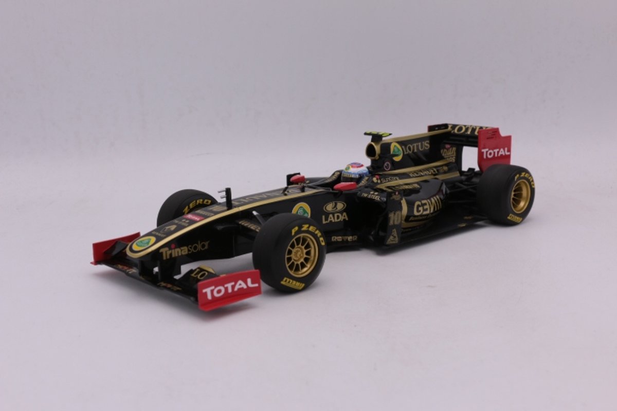 F1 Lotus Renault GP V. Petrov 2011