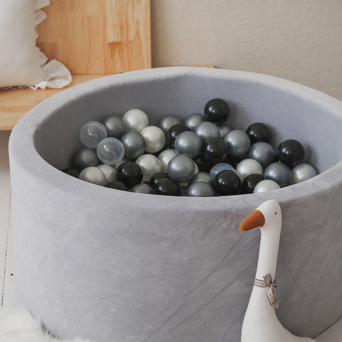 Soft Velvet Ballenbad Light Grey Moje • Rond 40 x 90 cm • Inclusief 200 Balletjes