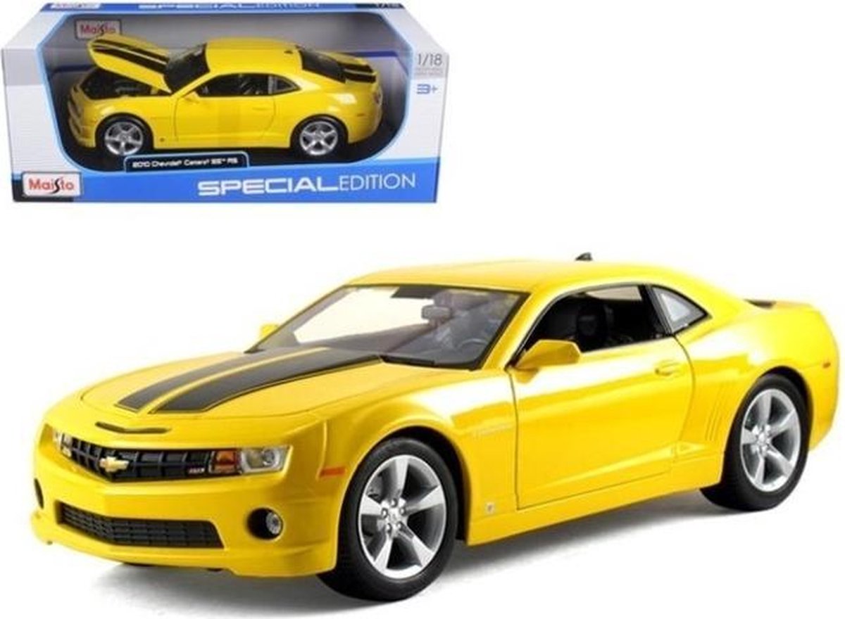 Chevrolet Camaro SS RS (Geel/Zwart) 1/24 Maisto