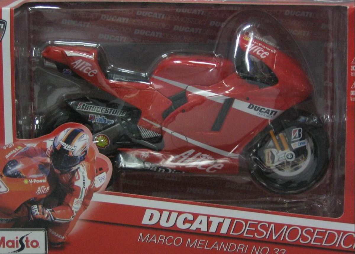 Ducati Desmosedici M. Melandri  1:10 Maisto Rood 31163