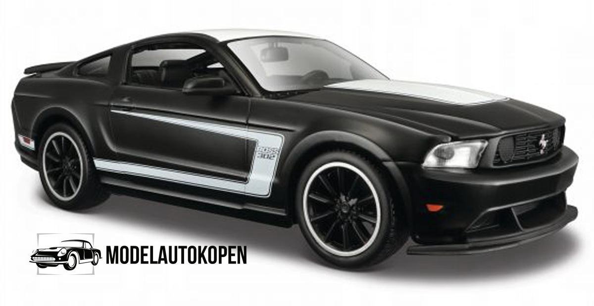 Ford Mustang Boss 302 (Zwart/Wit) 1/24 Maisto Design - Modelauto - Schaalmodel - Model auto - Miniatuurauto - Miniatuur autos