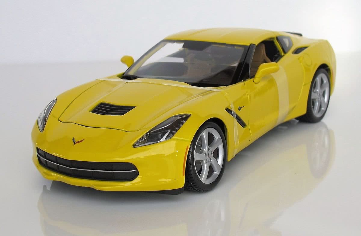 Maisto 1/18 Chevrolet Corvette Stingray - 2014