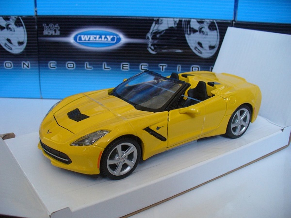 Maisto 1/24 Chevrolet Corvette Stingray 2014 Cabrio Geel