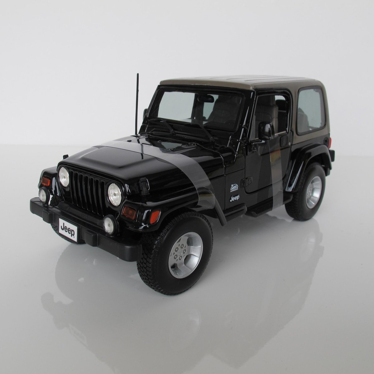 Maisto Jeep Wrangler 