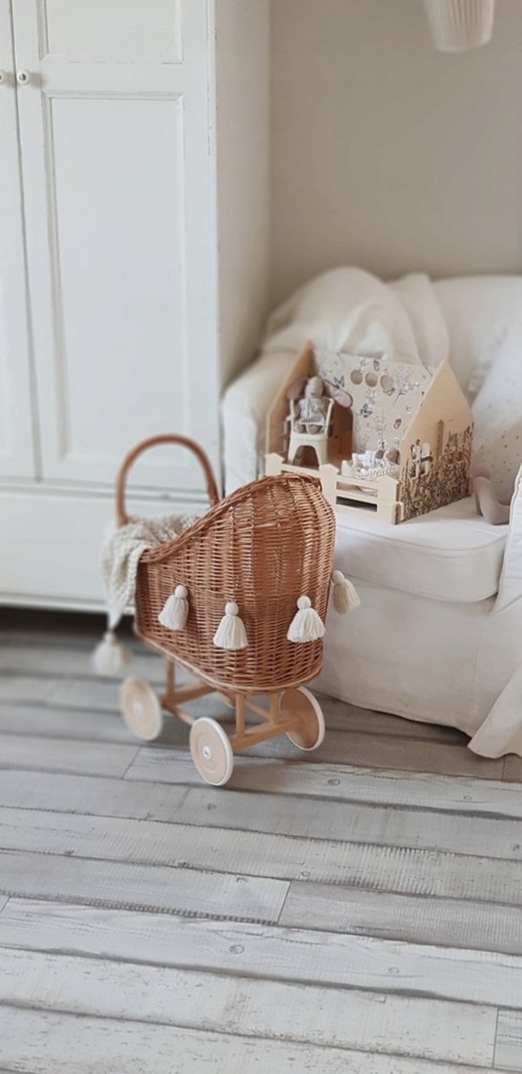 POPPENWAGEN - RIETEN - HOUT - HANDGEMAAKT - NATUURLIJK