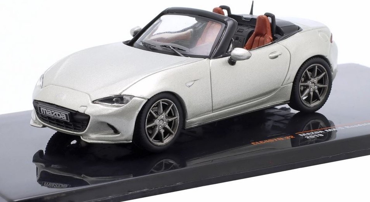 Mazda MX-5 Roadster 2019 - 1:43 - IXO Models