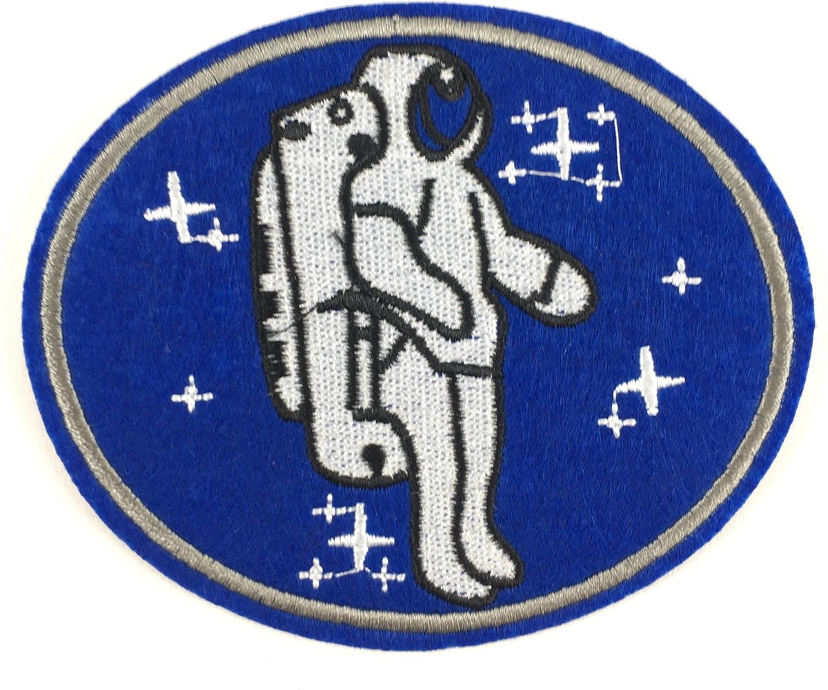 MegaMooi Astronaut Zwevend Tussen Witte Sterren Strijk Patch 10 x 9 cm