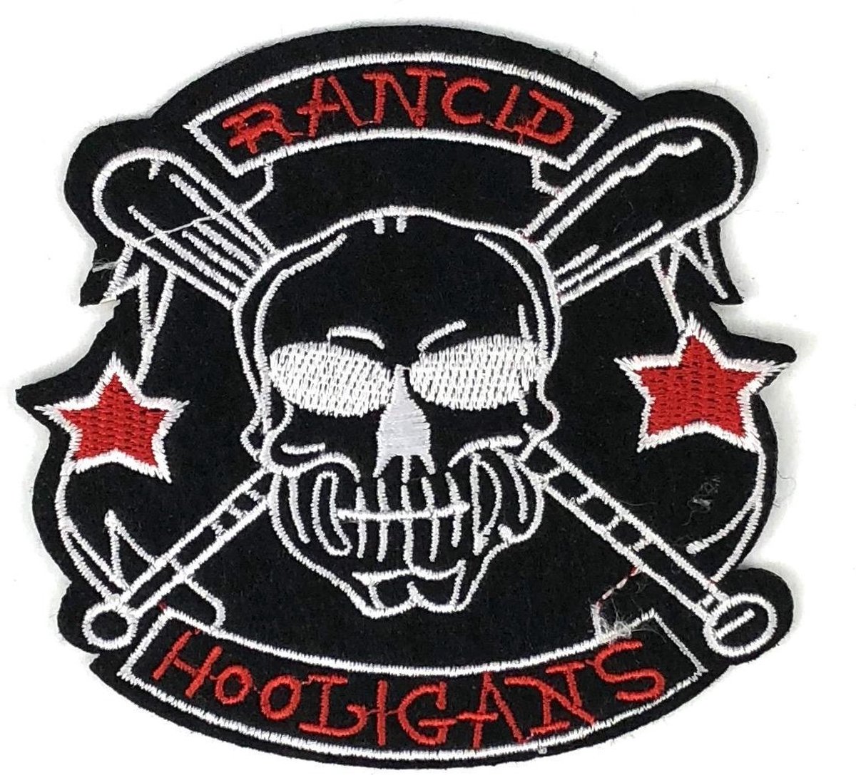 MegaMooi Doodskop Met Rancid Hooligans Tekst En Honkbalknuppels Patch 9,2 x 8,3 cm