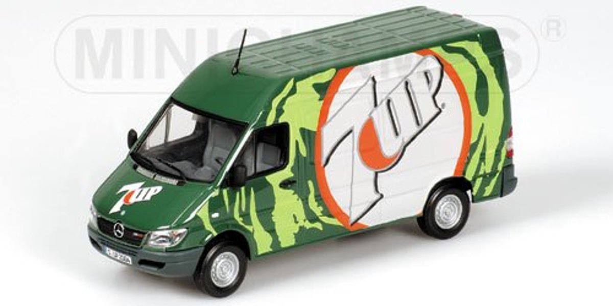 Mercedes-Benz Sprinter Kastenwagen Seven Up 2001 - 1:43 - Minichamps