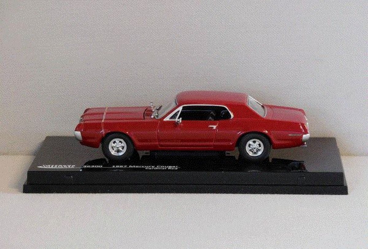 Cougar 1967 - 1:43 - Mercury