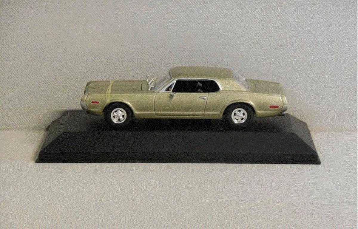 Cougar 1968 - 1:43 - Mercury