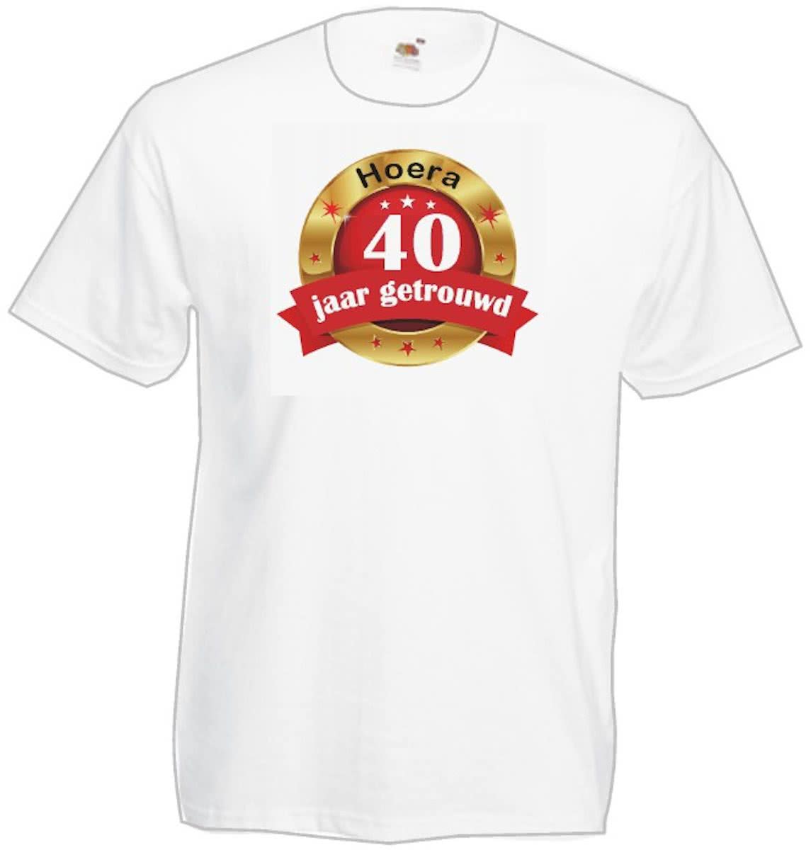 Mijncadeautje Heren T-shirt Hoera 40 jaar getrouwd wit (maat XL)