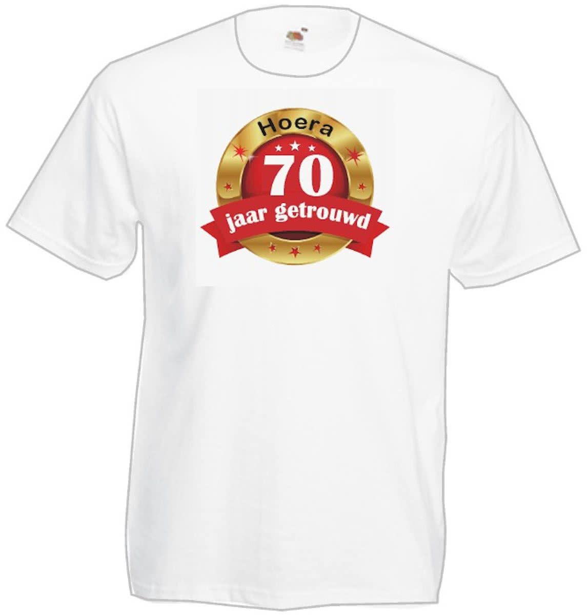 Mijncadeautje Heren T-shirt Hoera 70 jaar getrouwd wit (maat M)