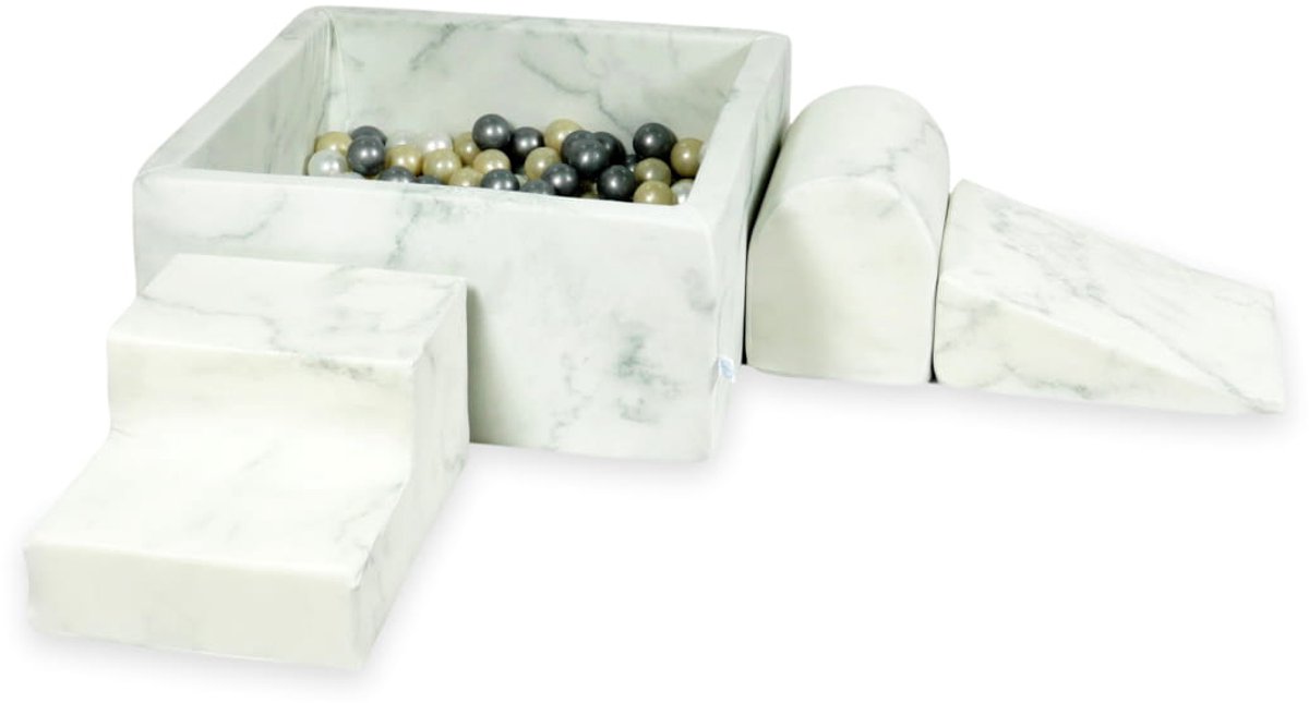 Foam speelset met vierkante ballenbad