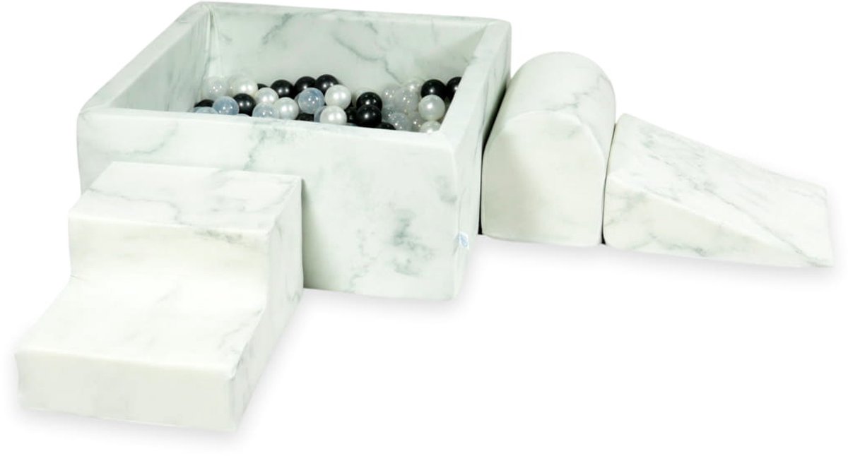 Foam speelset met vierkante ballenbad