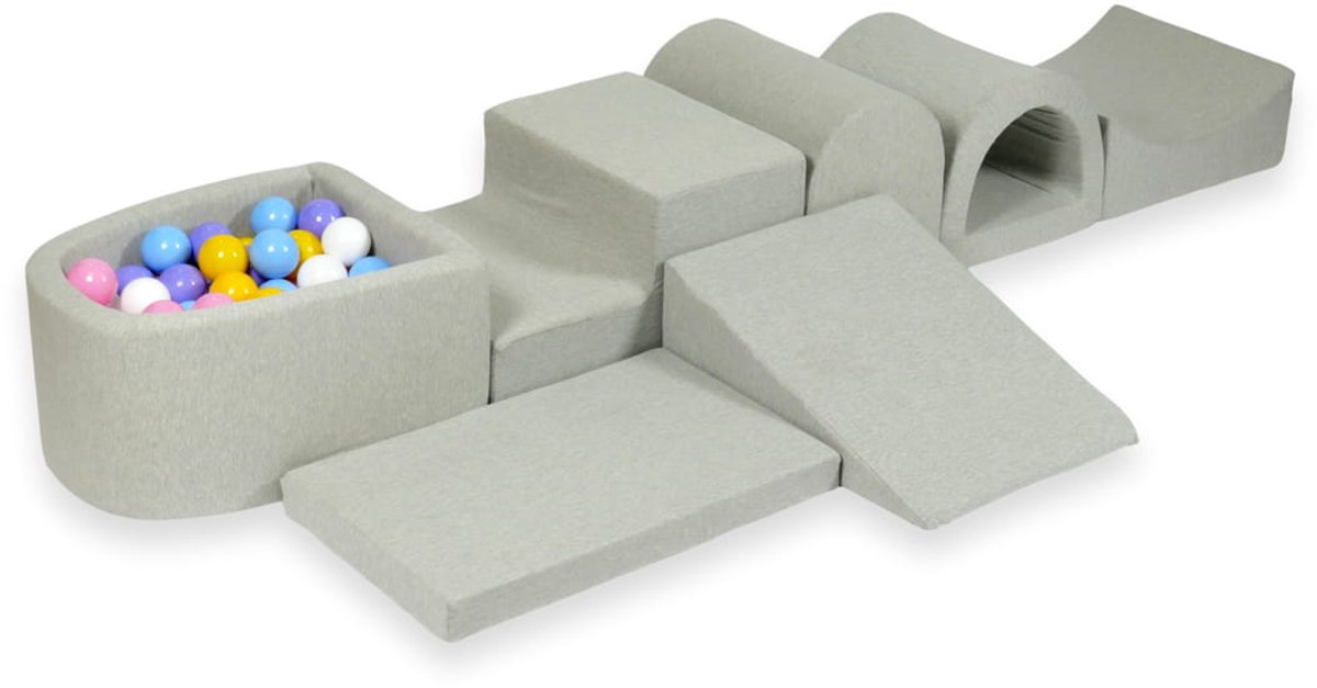 Grootste schuimspeelset met microballenbad