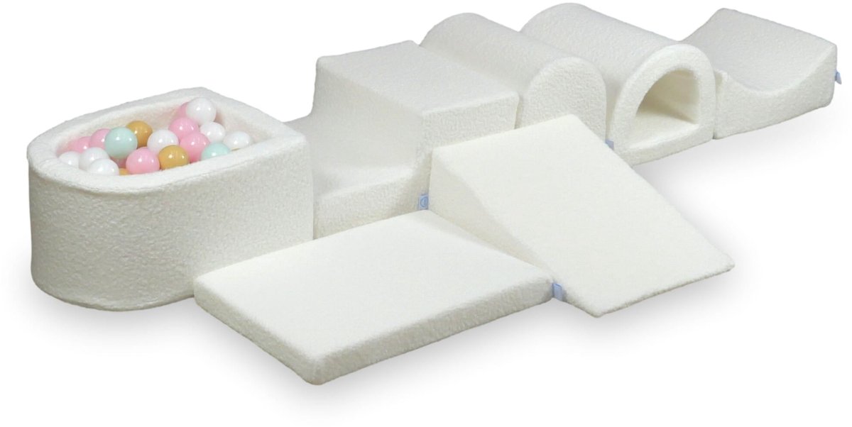 Grootste schuimspeelset met microballenbad