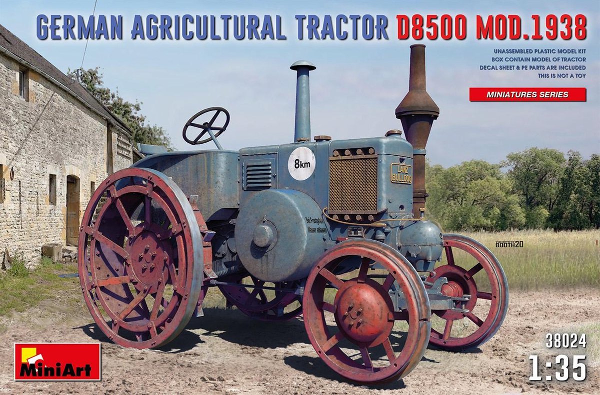 1:35 Miniart 38024 German Agricultural Tractor D8500 MOD. 1938