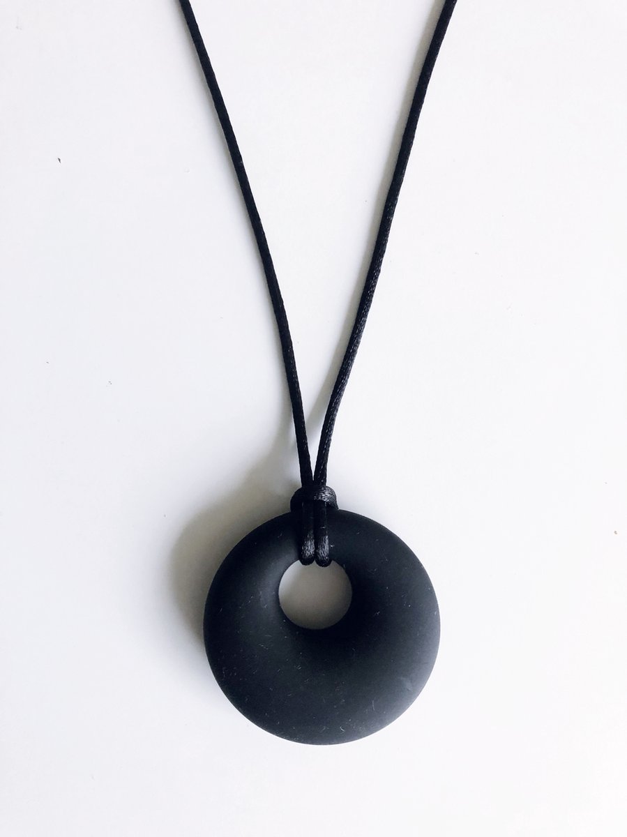 Bijtketting Kauwketting - rond subtiel (zwart)