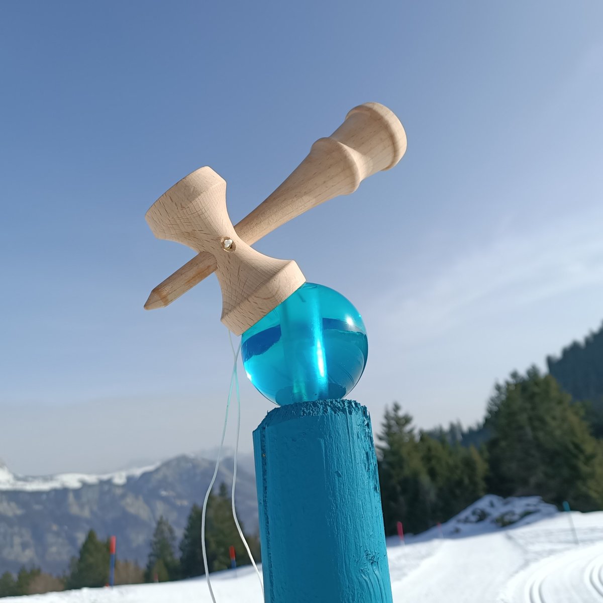 Kristal Turquoise Kendama