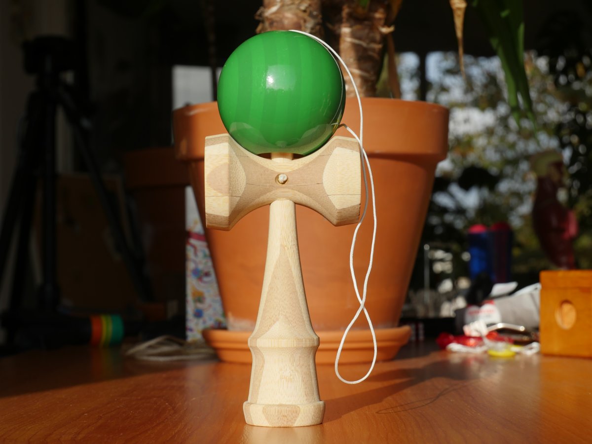 Uniek Gestreepte Bamboe Kendama