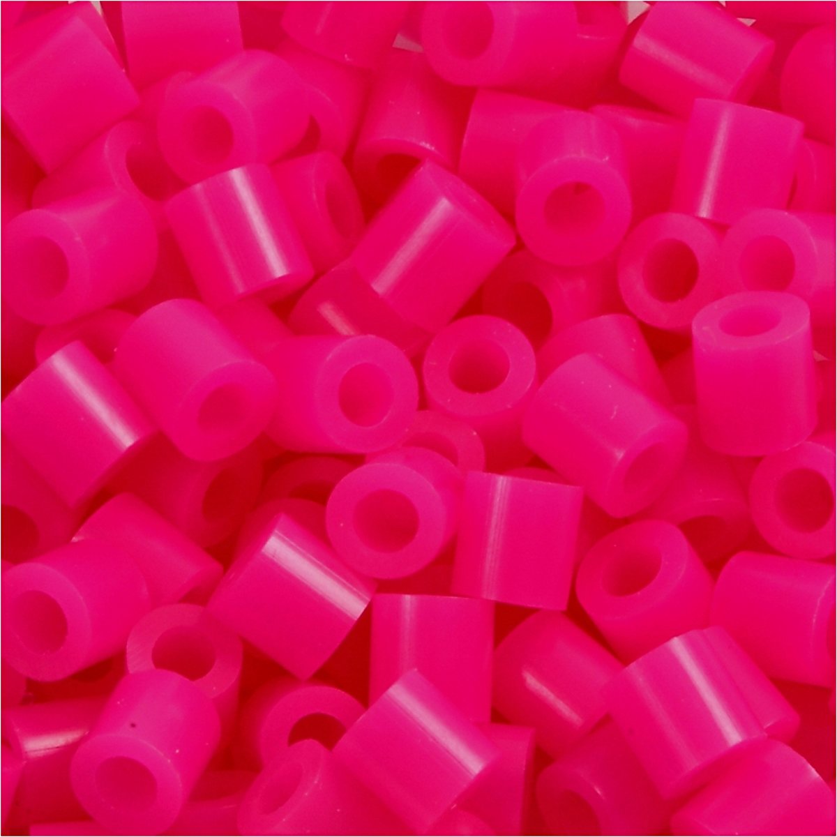 Strijkkralen, afm 5x5 mm, gatgrootte 2,5 mm, cerise (18), medium, 6000stuks