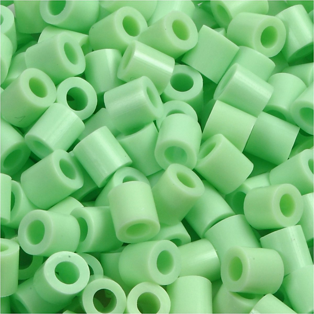  , afm 5x5 mm, gatgrootte 2,5 mm, pastel groen, medium, 6000stuks