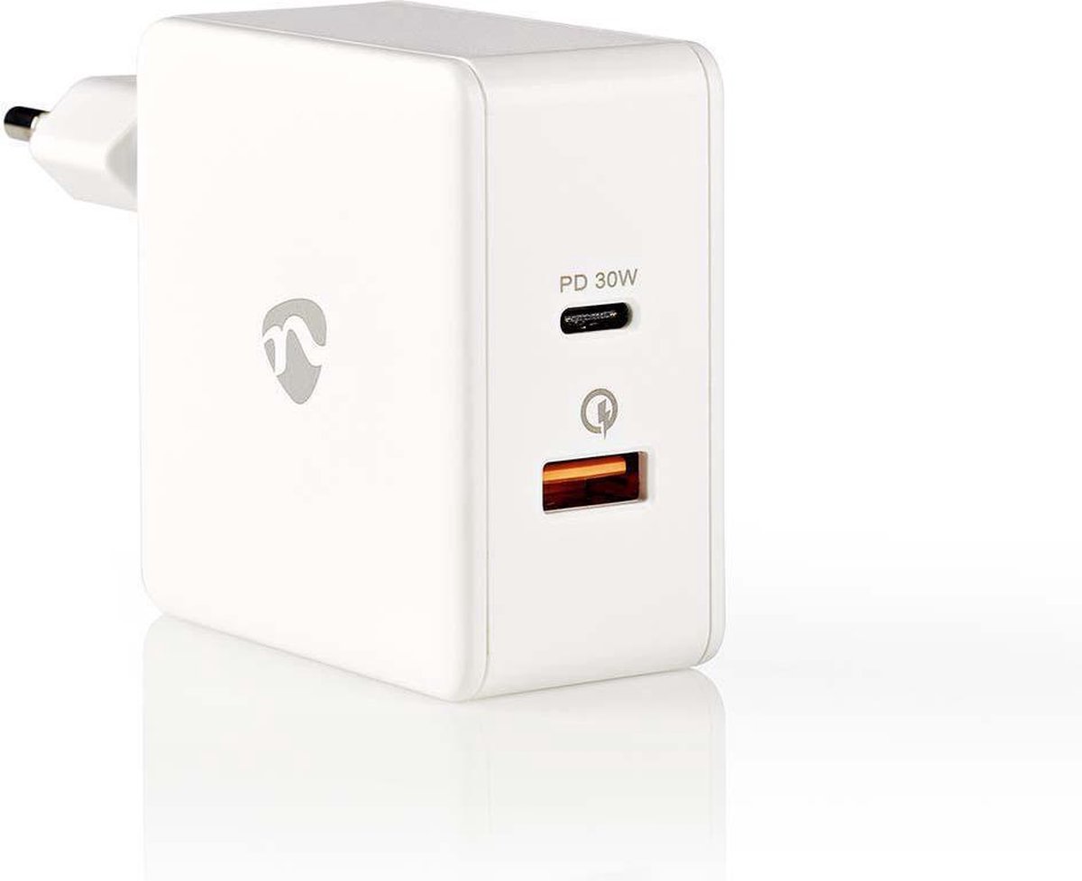 Nedis thuislader met 1 USB-C PD en 1 USB-A Quick Charge 3.0 poort - 48W / wit