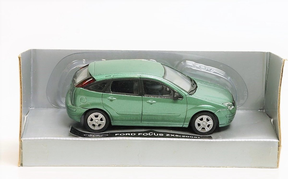 Ford Focus ZX5 2005 Groen 1:43