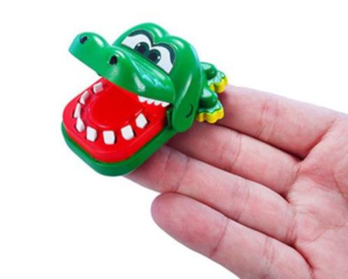 World Smallest Toys Crocodile Dentist 7.6 cm groen