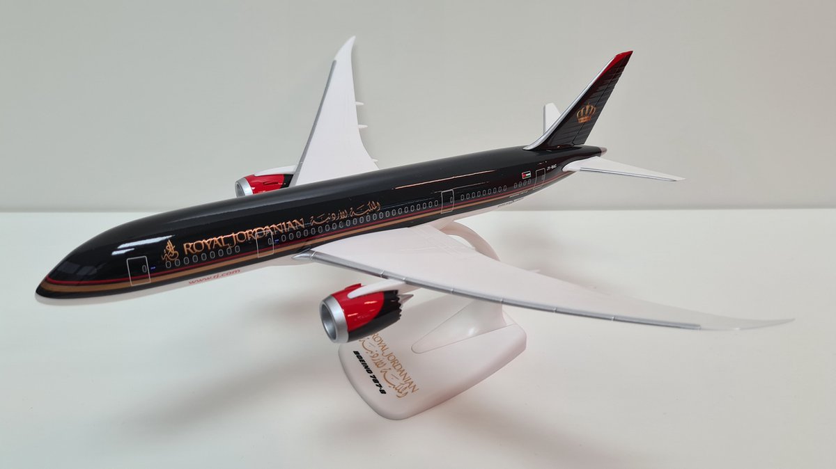 Royal Jordanian schaalmodel Boeing vliegtuig 787-8 schaal 1:200 lengte 28,35cm