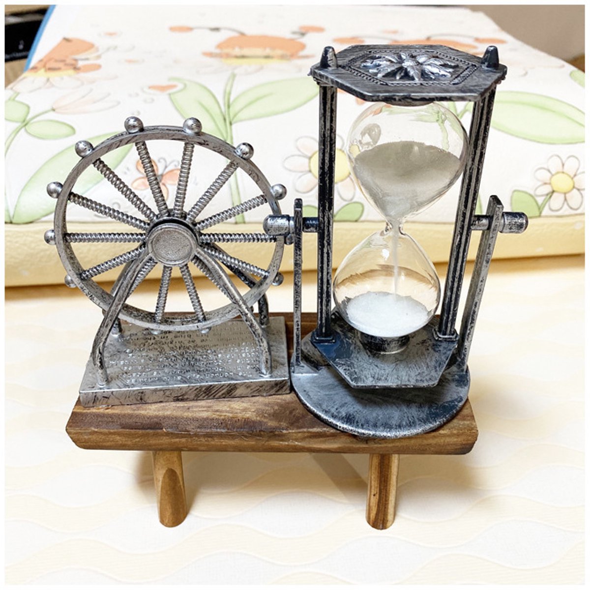   1 Stuk Retro Reuzenrad   Op Houten Basis - Zilver Kleur - Uniek Decoratiestuk Zen Cadeau