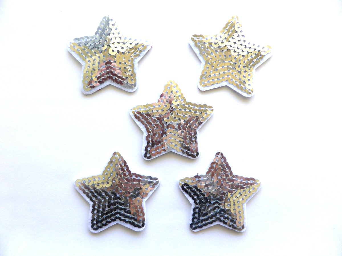 Strijk embleem ‘Glitter sterren zilver paillet set (5)’ – stof & strijk applicatie