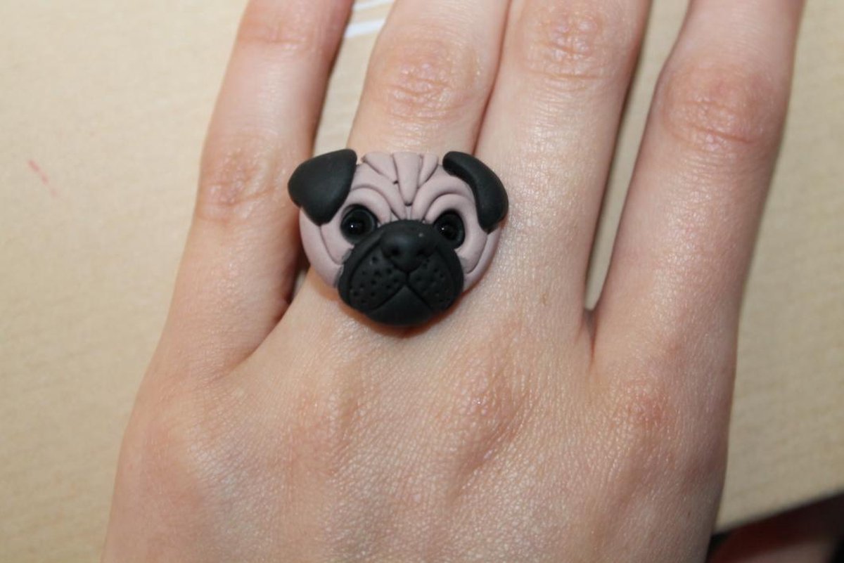 Mops ring, handgemaakt