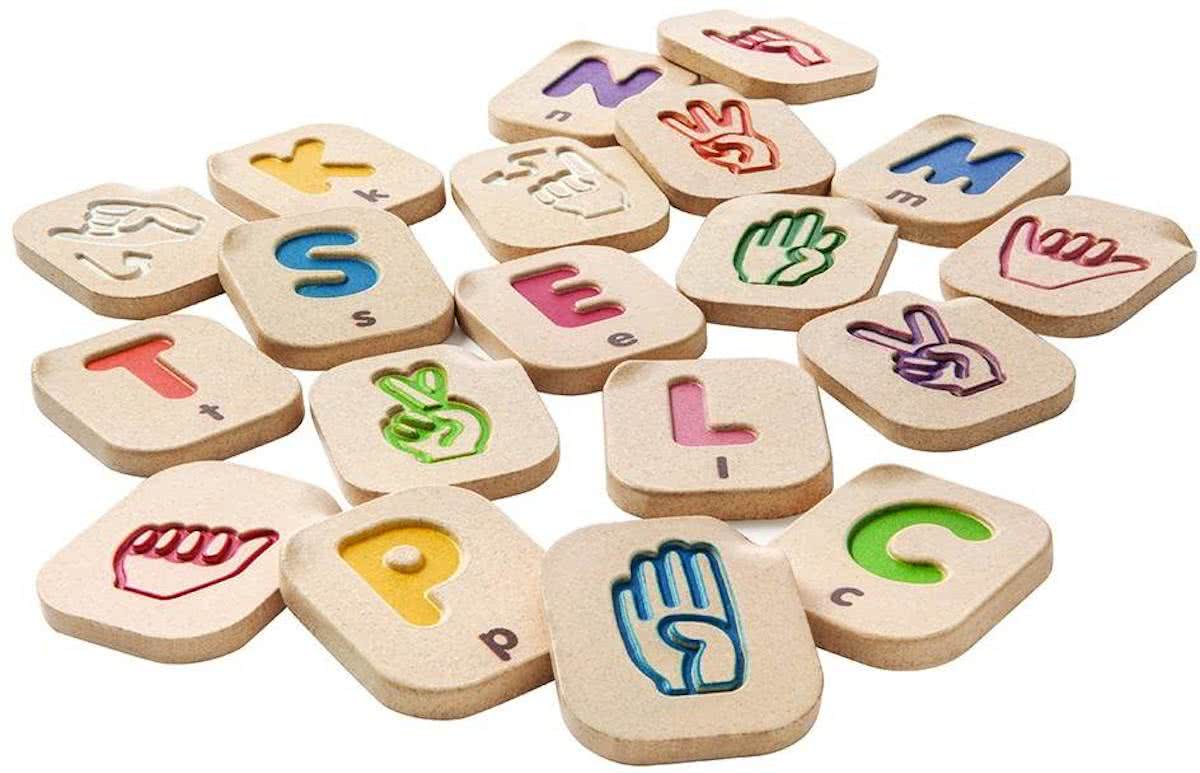 Plan Toys houten kinderspel Hand Sign Alphabet 5672