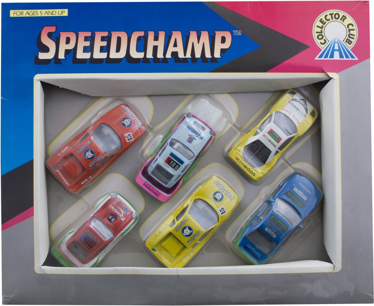 6 die cast autos in doos