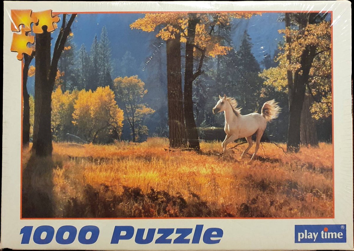 Puzzel paard in herfstlandschap.