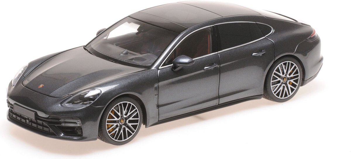 Porsche Panamera Turbo S 2020 - 1:18 - Minichamps