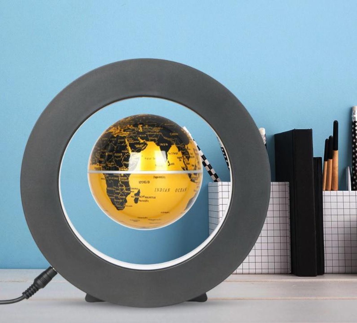 Zwevende Wereldbol Goud ø 85 mm in Rond frame - Met LED verlichting