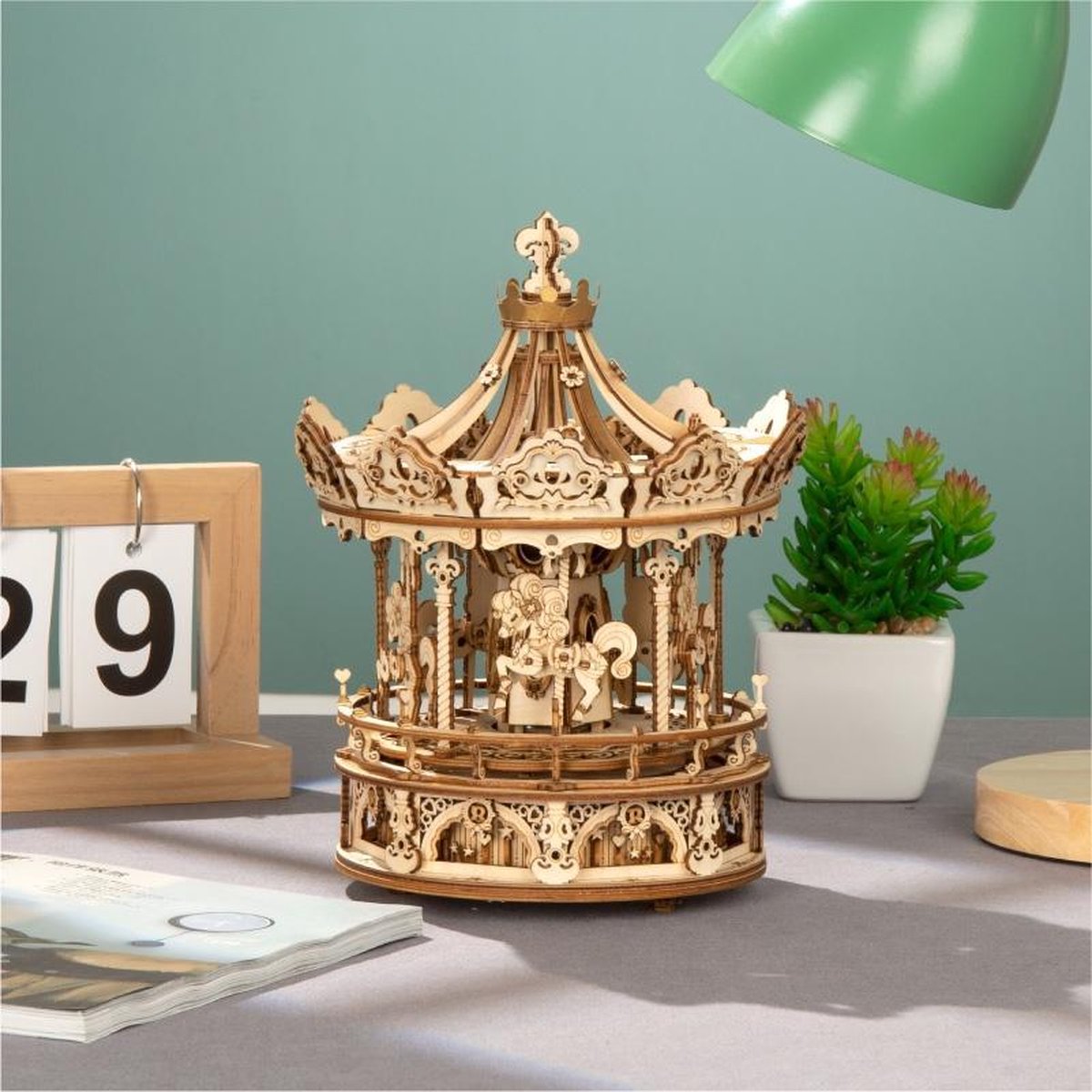 ROKR Romantic Carousel AMK62 houten bouwpakket